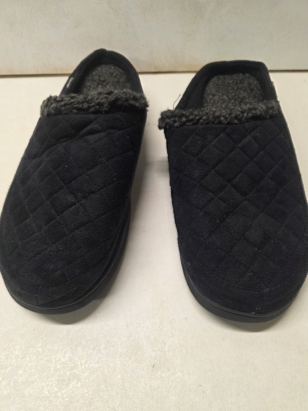 Zigzagger Mens Slippers Size M 9-10 Black Gray Faux Fur Lined House Shoes